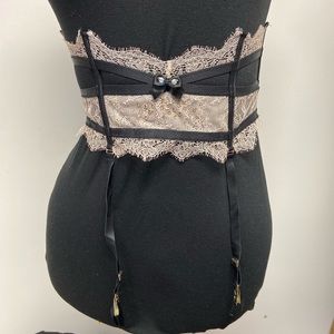 Victorias Secret Garder Belt XS/S